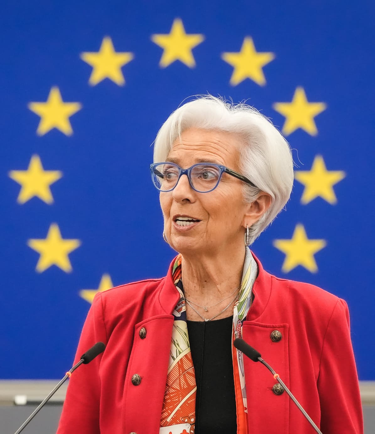 Licencia MiCA de Binance: el WSJ revela una llamada de Lagarde y la UE ya autorizó a 349 proveedores